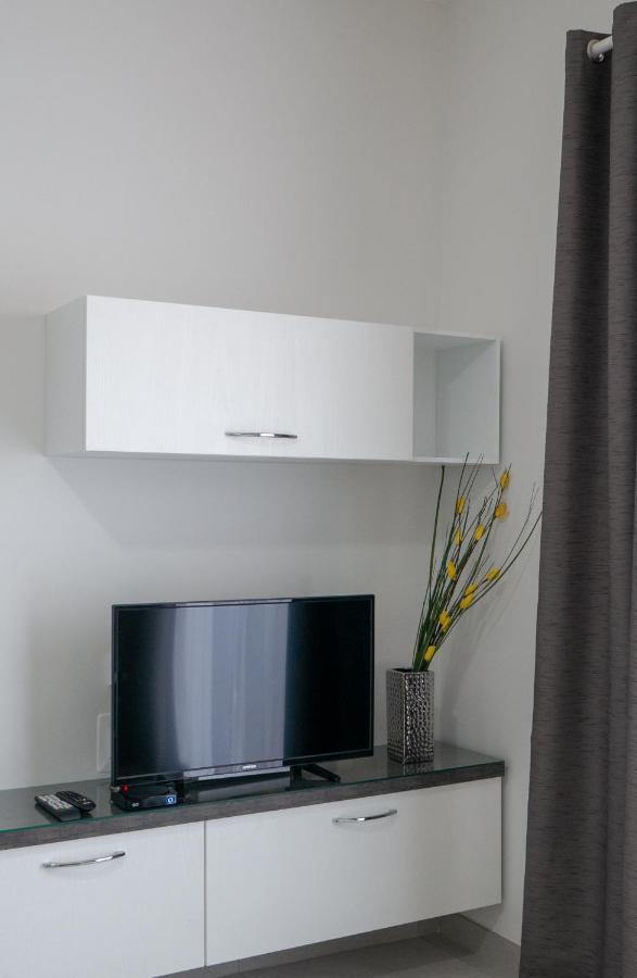 Mgarr Waterfront Cosy Apartment 2 By Ghajnsielem Gozo Ngoại thất bức ảnh